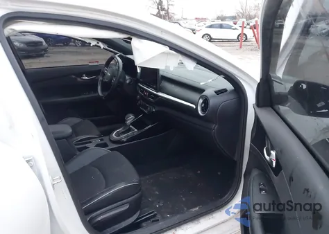 2022 Kia Forte Gt-Line из США, поврежденный, VIN 3KPF54AD5NE441321